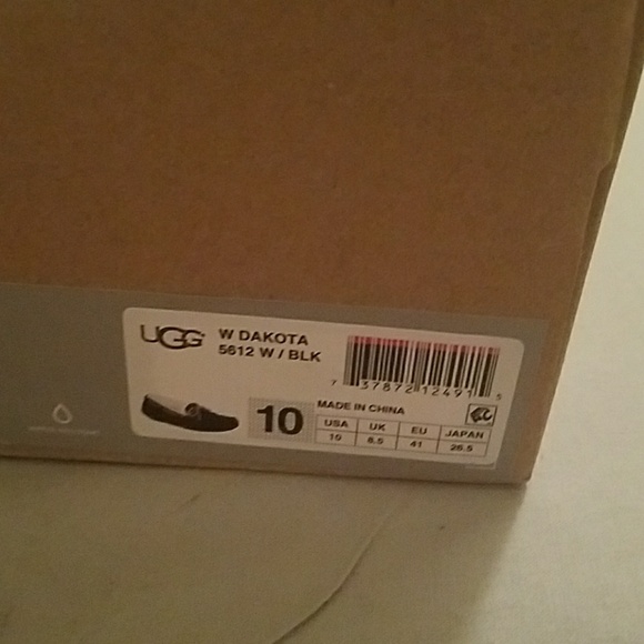 UGG black mocassin - Picture 5 of 5